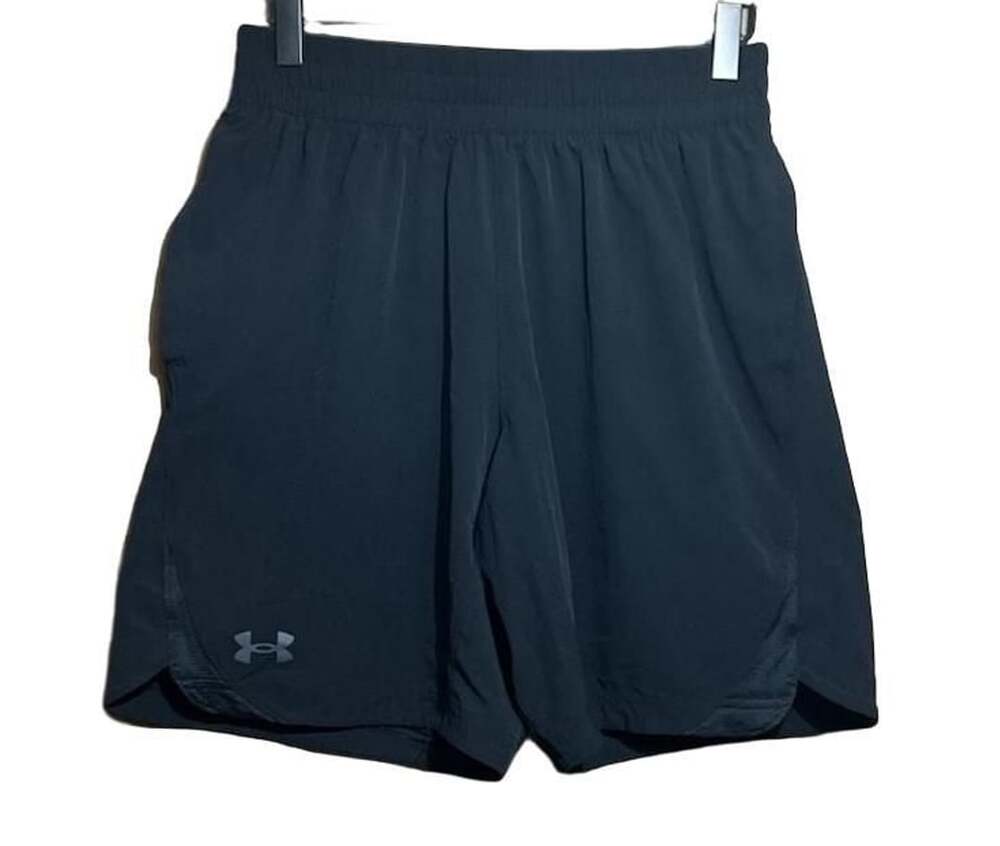 Under Armour Athletic Shorts Size M Black Woven Running Fitness Gym